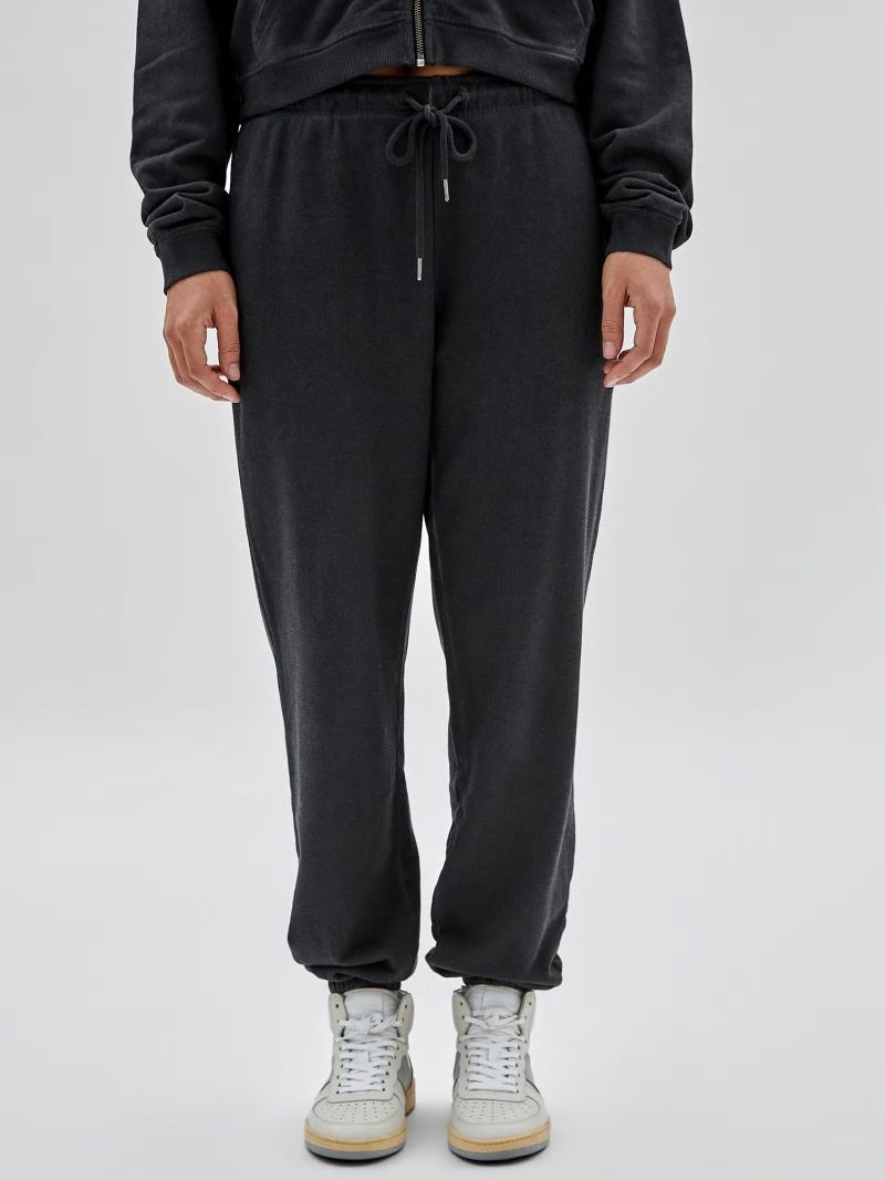 Guess GUESS Originals Classic Logo Joggers - Jet Black Multi Guess GUESS Originals Classic Logo Joggers - Jet Black Multi